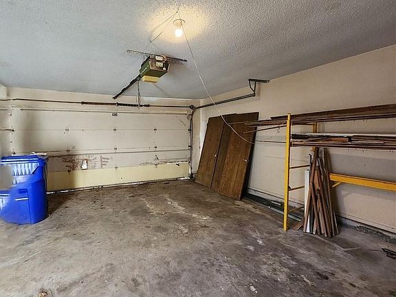5th image of 2113 Oakvista Cir
