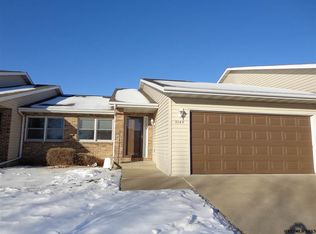 5145 Valley Forge Rd, Dubuque, IA 52002