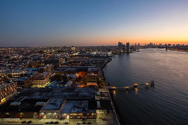 Rented by R New York | media 37