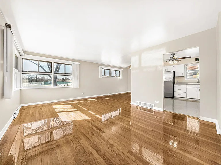 283 S Fair Ave — Photo 6