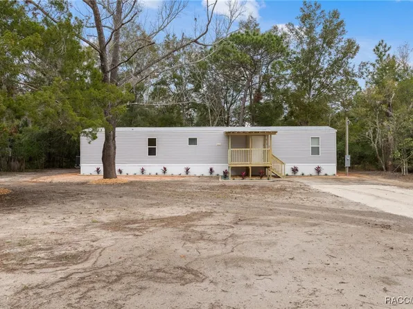 3237 N Chameleon Point, Crystal River, FL 34428