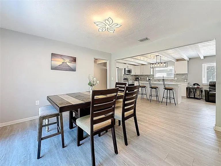 1408 Rogers St — Photo 14