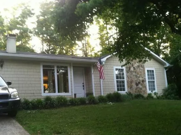 1395 Smokey Mountain Ct, Marietta, GA 30066