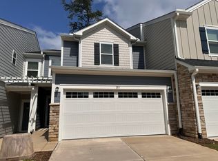 155 Cabernet Dr, Chapel Hill, NC 27516