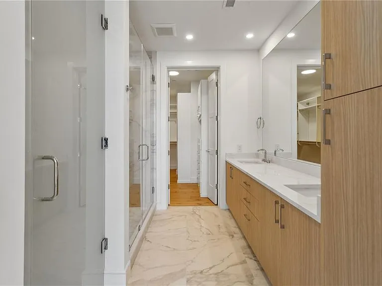 2425 Peachtree Rd NE #403 — Photo 20