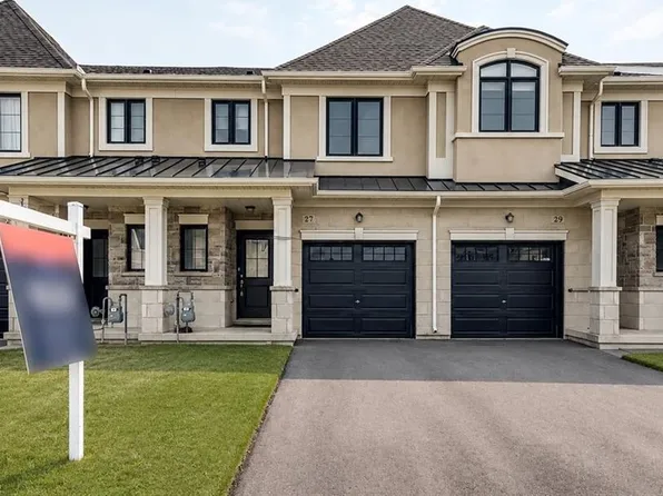 27 Mia Dr, Hamilton, ON L9B 0K1