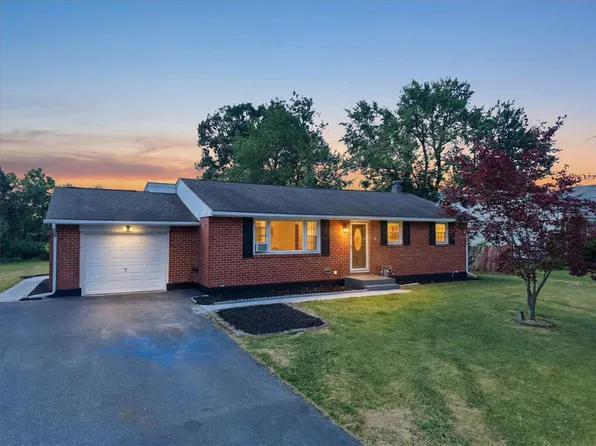 4470 Henry St, Easton, PA 18045