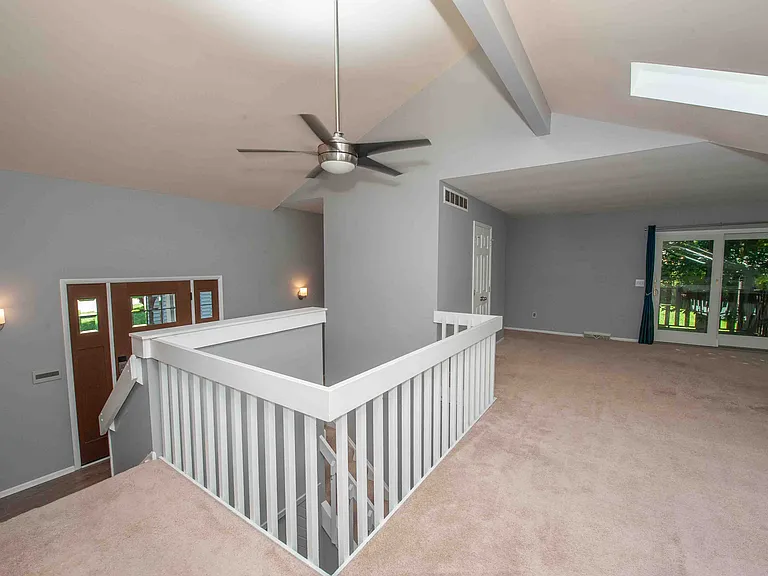 973 Hollow Creek Dr — Photo 17