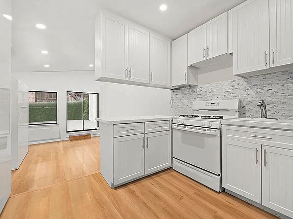 5th image of 35 E 10th St APT 2-G