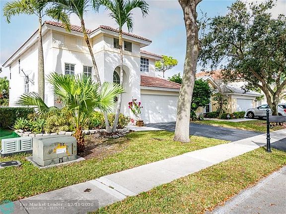 5th image of 6911 NW 27th Ct
