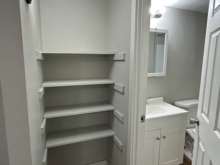 140 Sheffield Ave #2AA — Photo 4