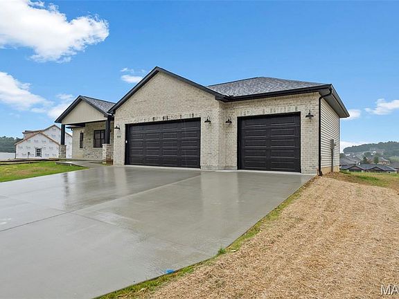3rd image of 3520 Baldwin Farms Dr