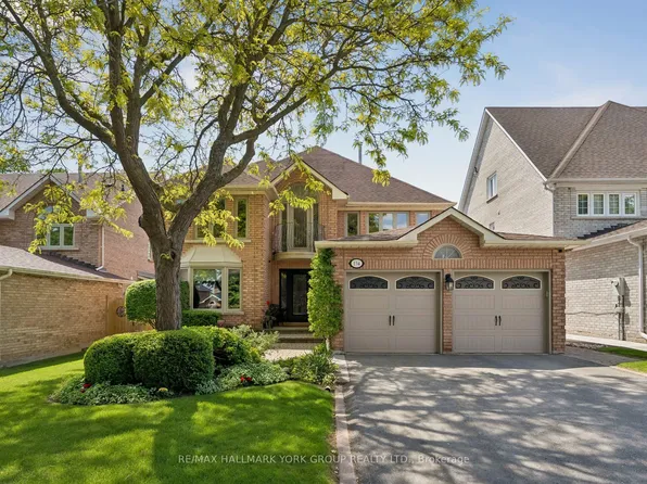 134 Corner Ridge Rd, Aurora, ON L4G 6L4