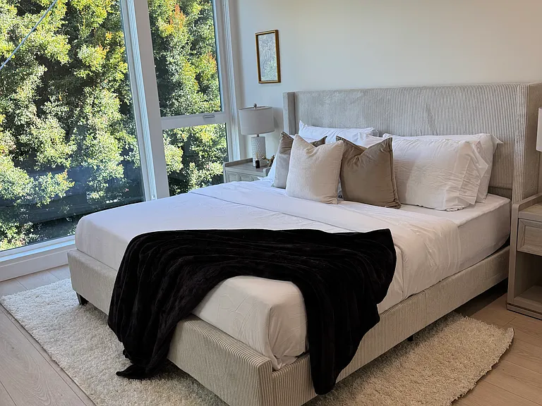 4152 Cahuenga Blvd #9 — Photo 26