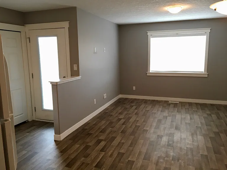 844 Rae St #B — Photo 5