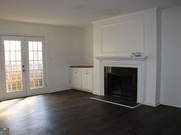 4th image of 146 Rue Fontaine