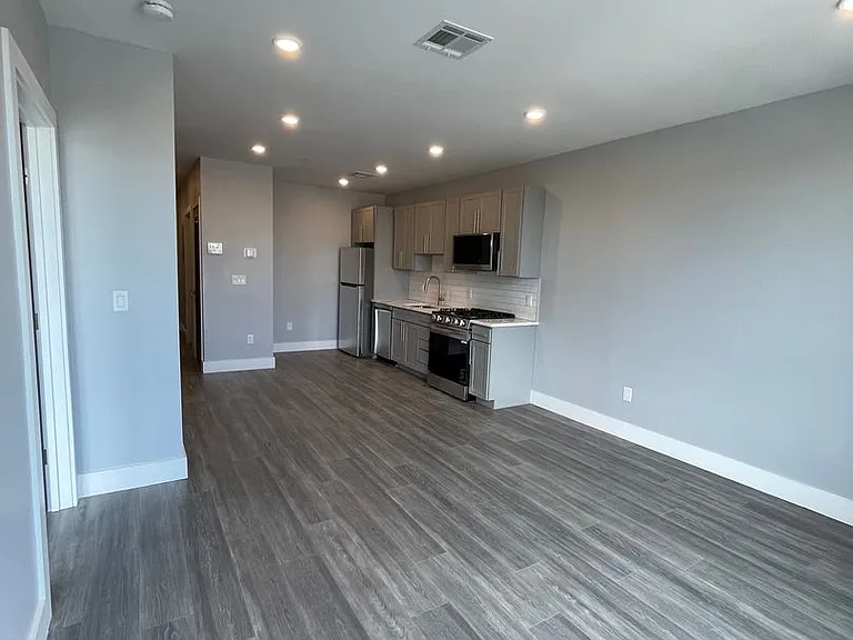 358 Western Ave #412 — Photo 3