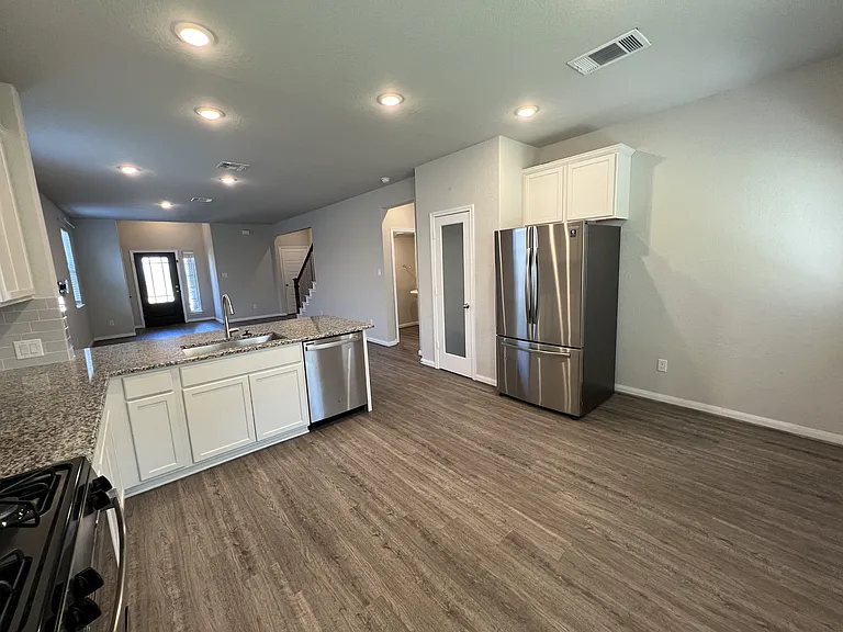 9114 McCoy Pass — Photo 18