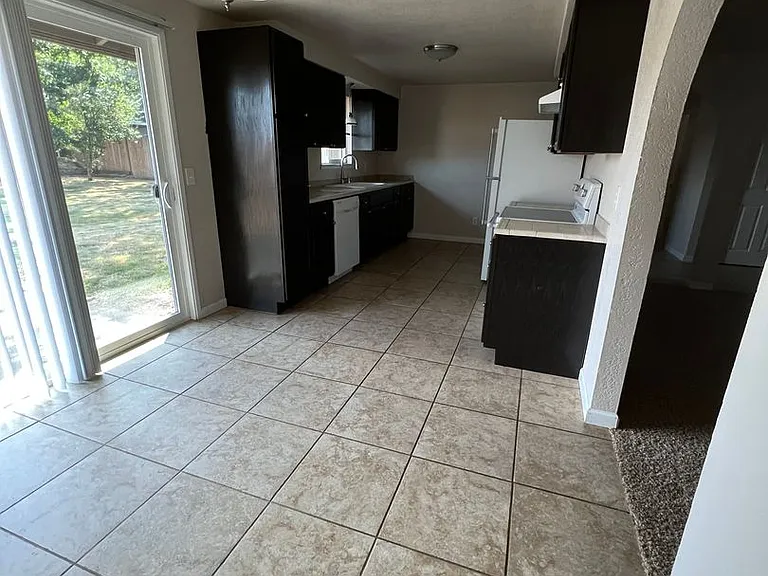 19621 51st Dr NE #A & B — Photo 4