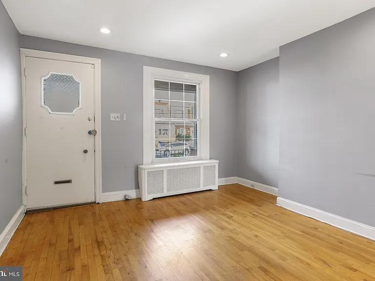 2803 Aramingo Ave — Photo 4