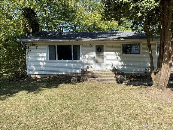 2nd image of 8866 Bellefontaine Rd