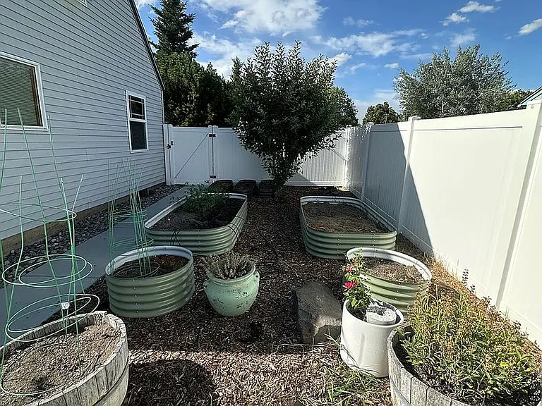 2821 W Rowan Ave — Photo 19