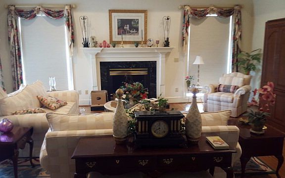 2nd image of 2130 Redbud Ct