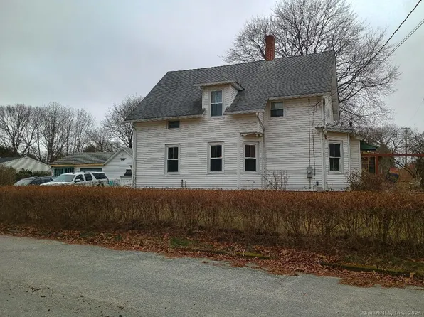 28 Lafayette Avenue, Plainfield, CT 06354