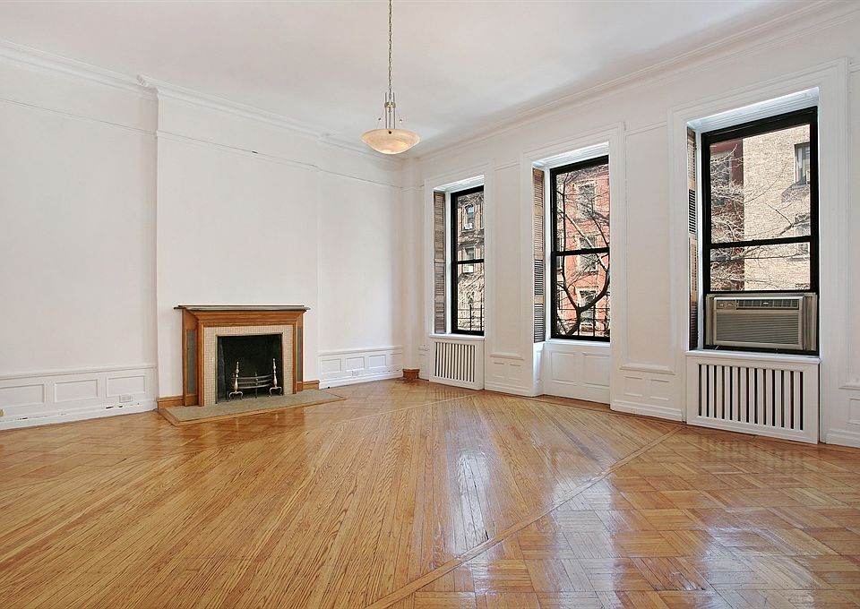 1st image of 62 W 82nd St