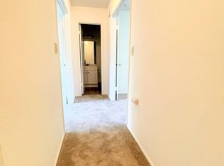 2005 Via Esmarca APT 2, Oceanside, CA 92054