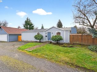 110 S Harrison St, Newberg, OR 97132
