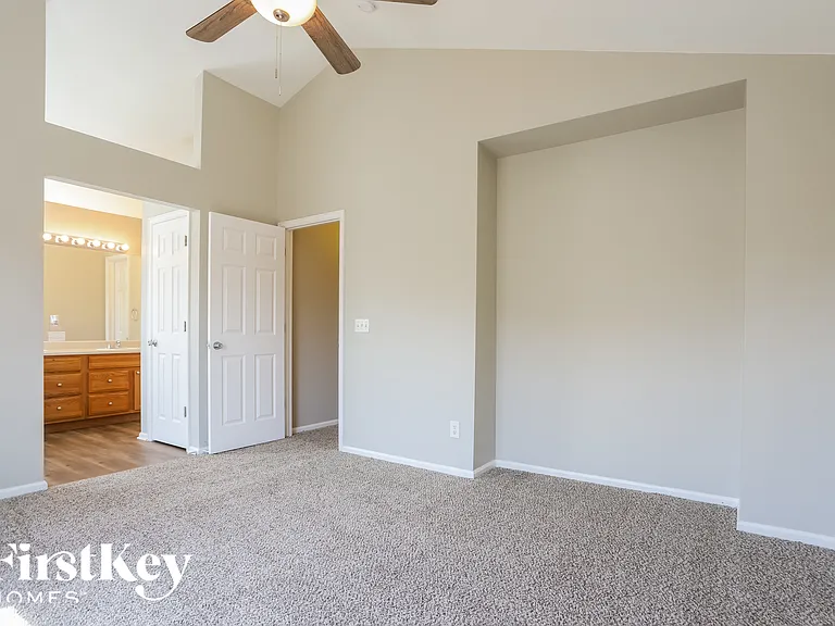 15440 March Pl — Photo 8