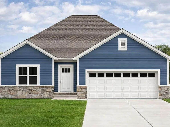 1476 Center STREET, Hartford, WI 53027