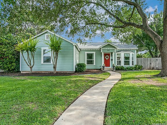 2nd image of 246 BREES BLVD