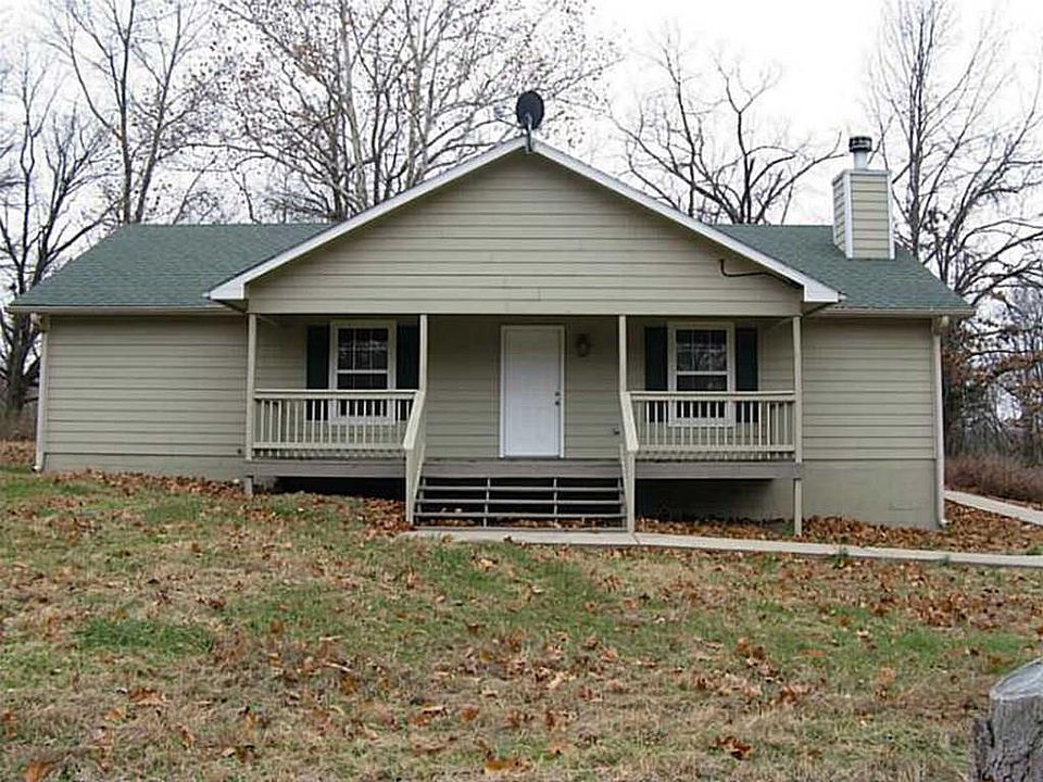 1st image of 1 Coalburn Cir