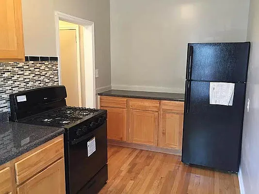 Rented by Benyamin Fattakhov, LREB | media 1