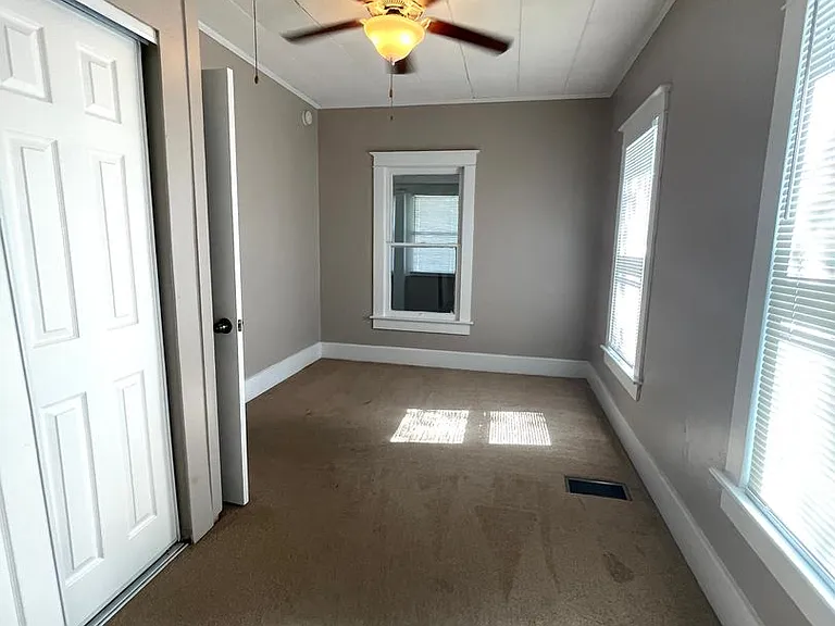 802 Missouri Ave — Photo 14