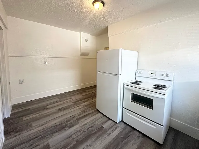 3062 Adams Ave — Photo 3