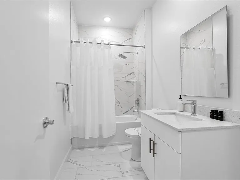637 Trikomo Dr — Photo 34