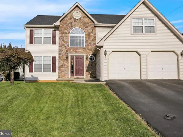 1001 Rosebud St, Reading, PA 19605