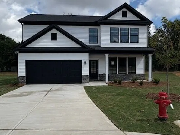 127 Royal Tern Ln, Warner Robins, GA 31093
