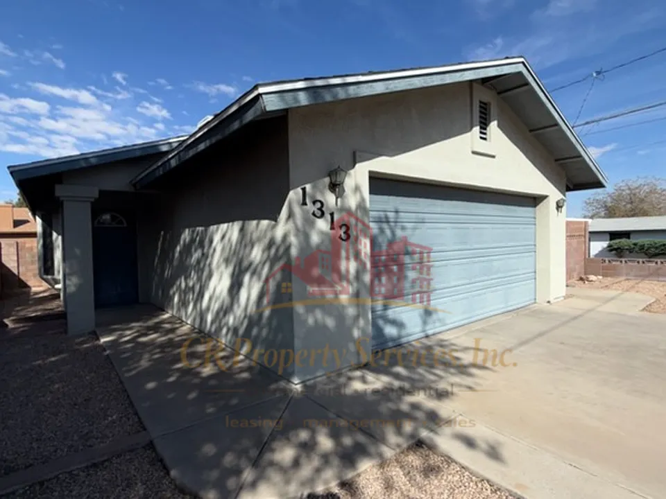 1313 Main St