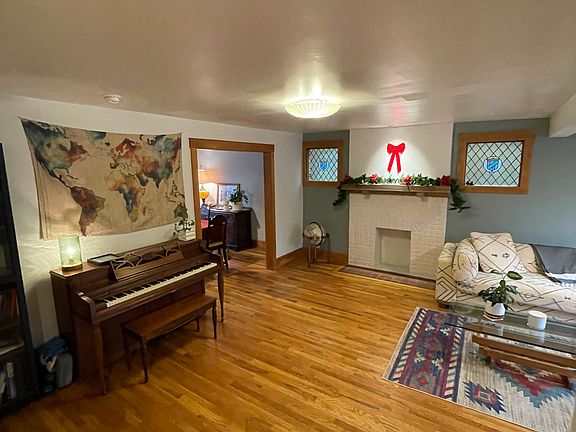 2nd image of 8011 Westmoreland Ave