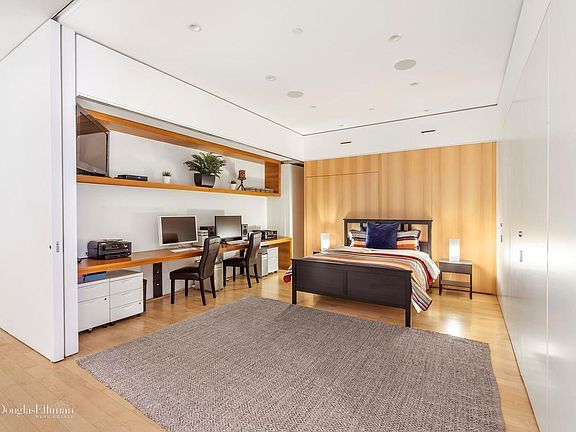 5th image of 620 Broadway APT 5F