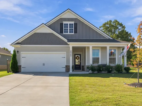 2240 Quinn Dr, White House, TN 37188