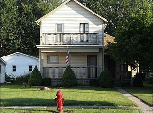 324 Walnut St, Lockport, NY 14094