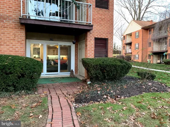 361 Drummers Ln #361, Wayne, PA 19087