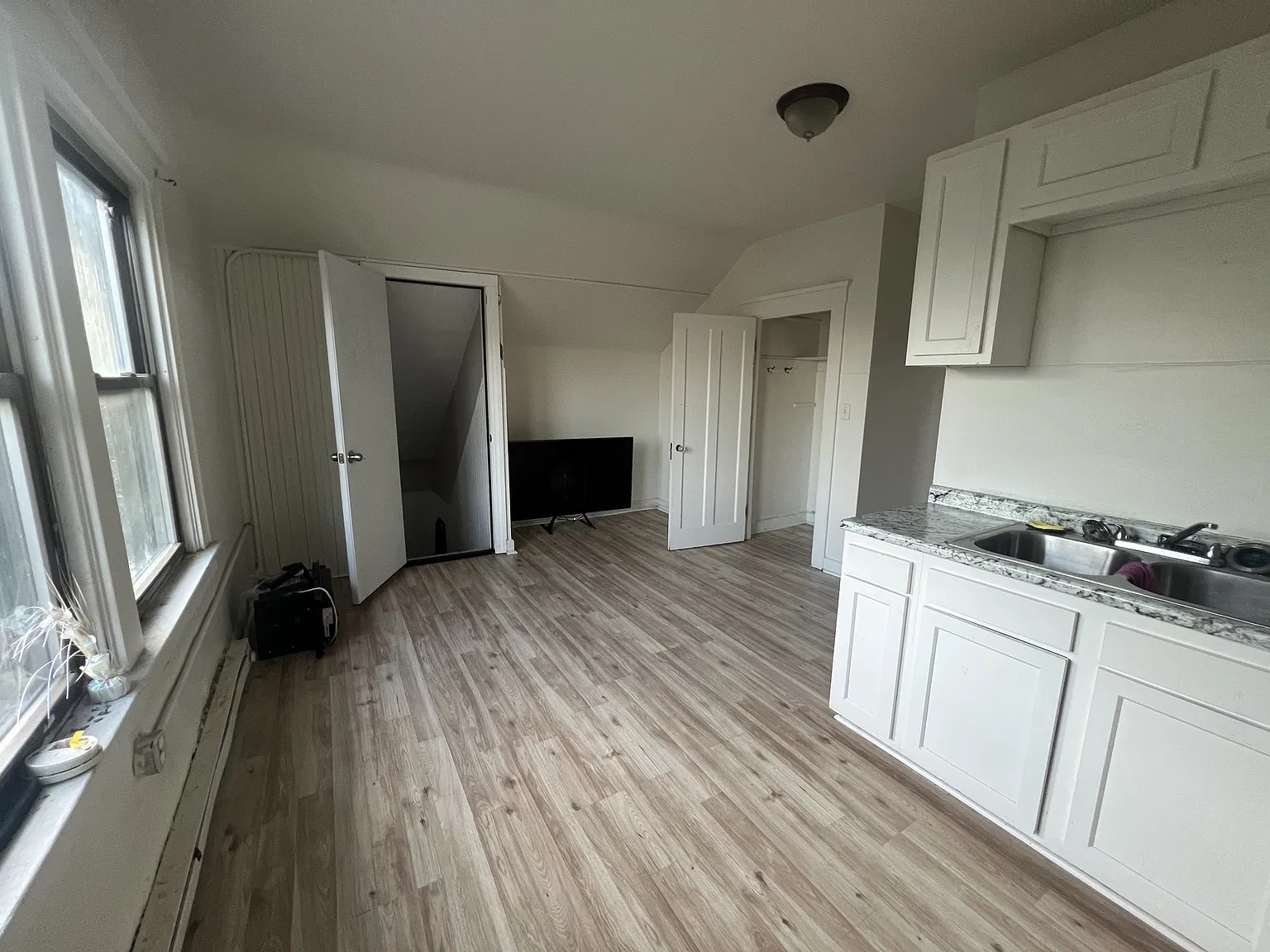 Harrison Avenue 2301 - 45211 - 3 — Photo 4