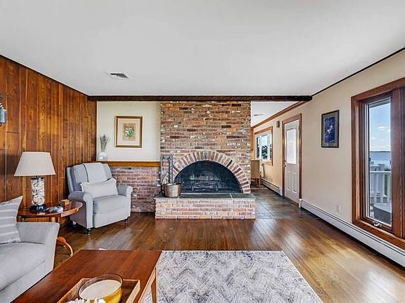 3rd image of 146 Ocean Ave