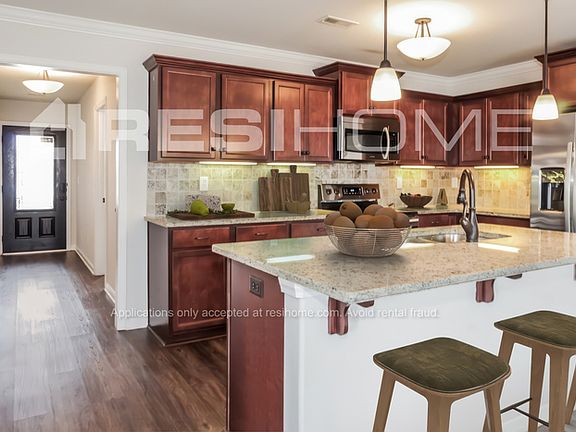 4th image of 290 Silbury Rd